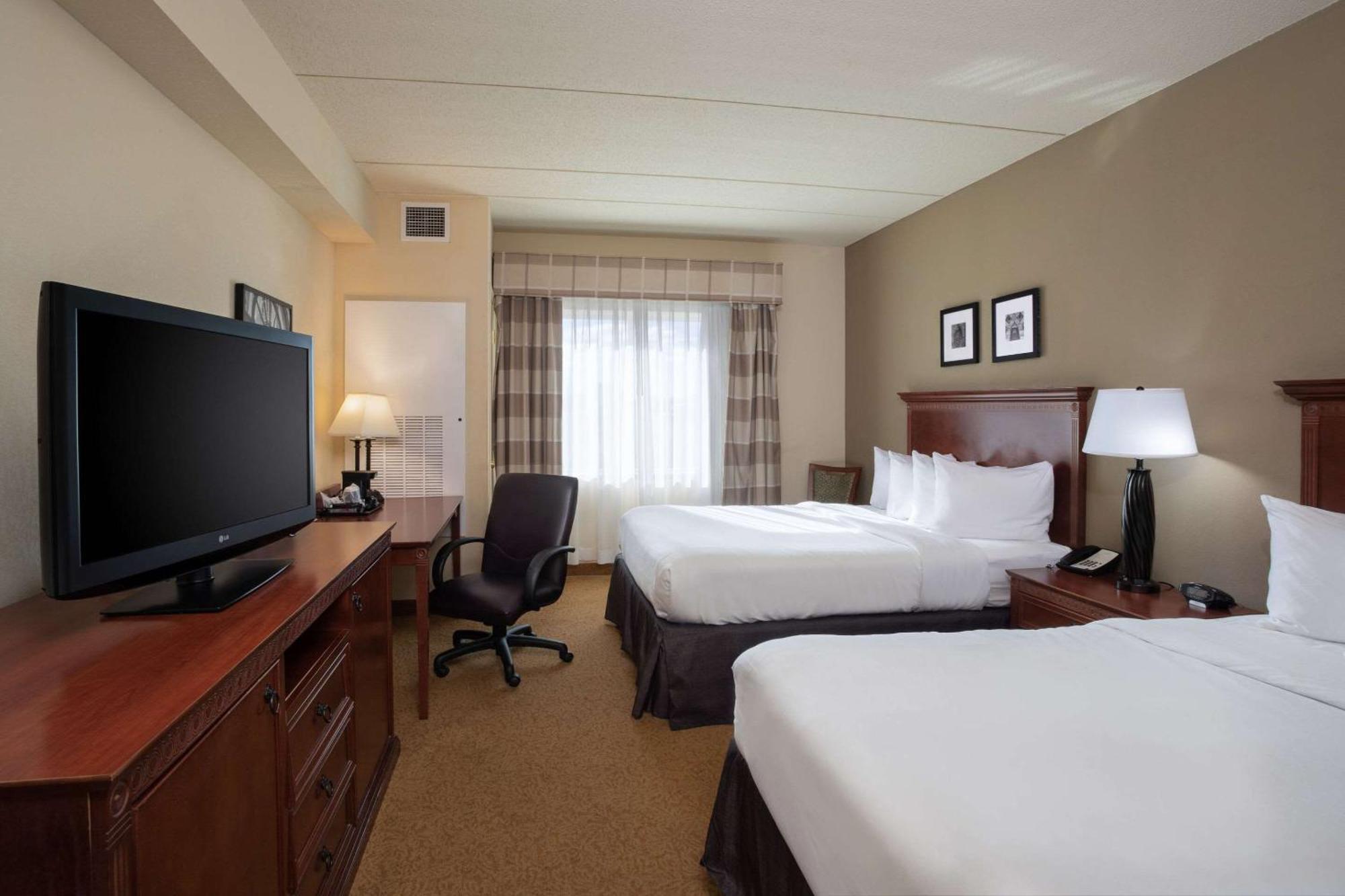 Country & By Radisson, Buffalo South I-90, Ny 3* West Seneca
