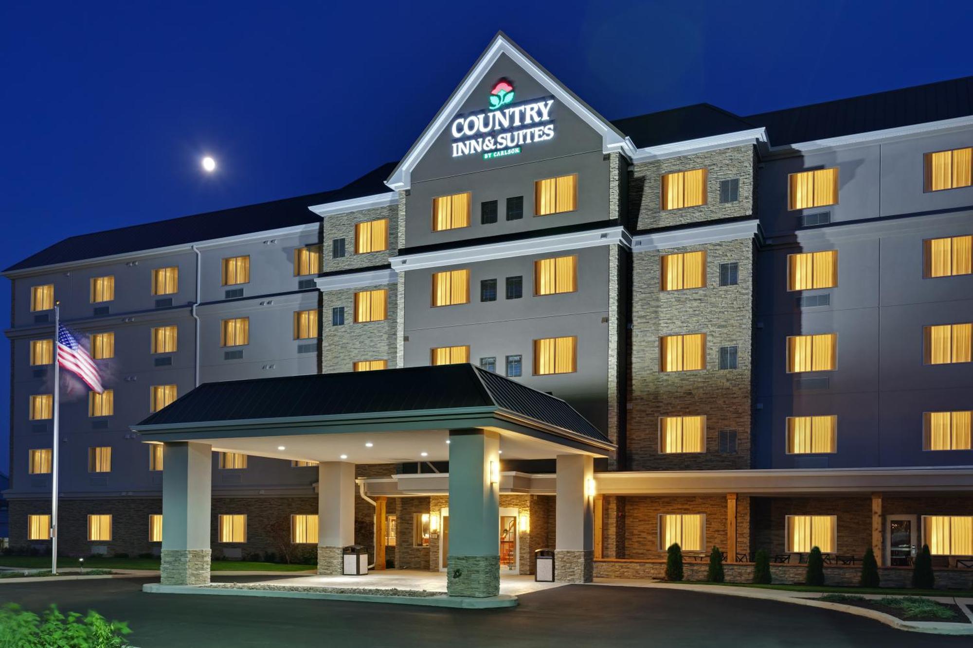 Hotel Country & By Radisson, Buffalo South I-90, Ny